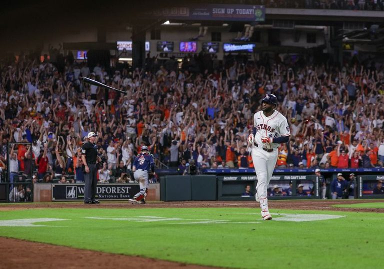 Astros Rally To Snap Rays 9 Game Winning Streak