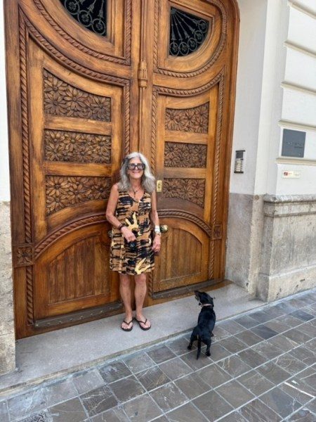 Baltimore Resident Travels To Spain With Pet