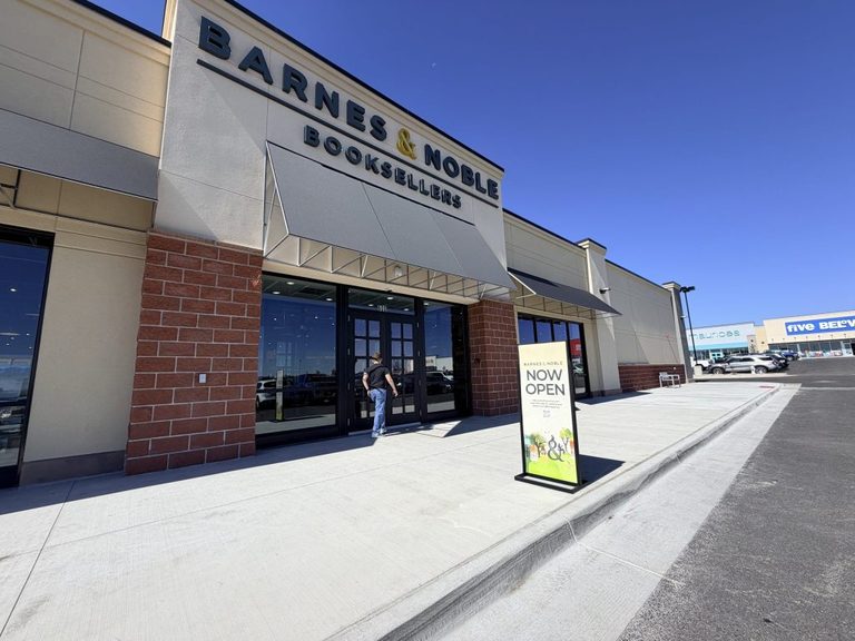 Barnes Noble Opens In Casper