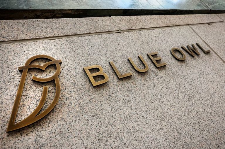 Blue Owl Keeps Withdrawal Limits