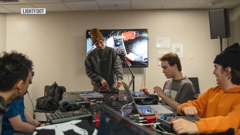 Boston Dj Teaches At Berklee College Of Music