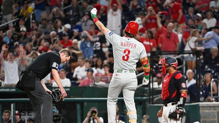 Bryce Harper Favored To Win Home Run Derby