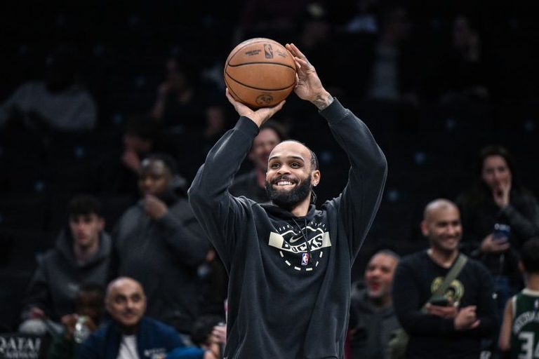 Bucks Retain Gary Trent Jr
