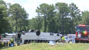 Bus Crash Injures 4 In Leland