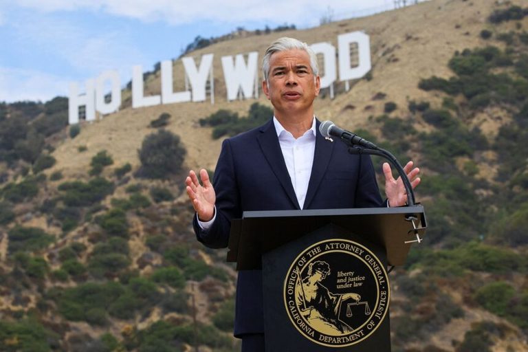 California Ag Cnn Spin Off Won T Resolve Merger Lawsuit