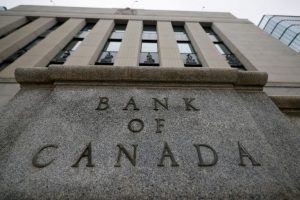 Canada Bank Governors Split On Rebound