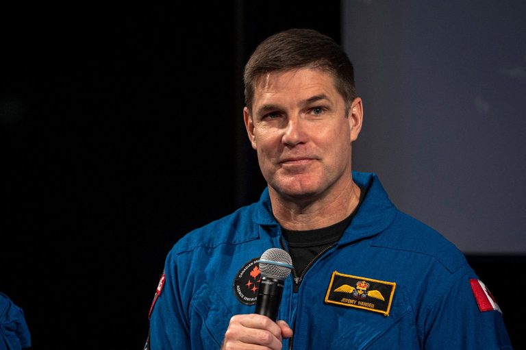 Canadian Astronaut Jeremy Hansen Steps Down