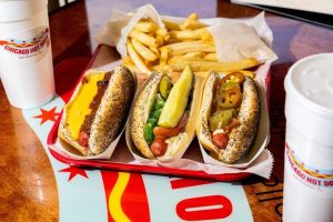 Chicago Hot Dogs Thrives In San Antonio