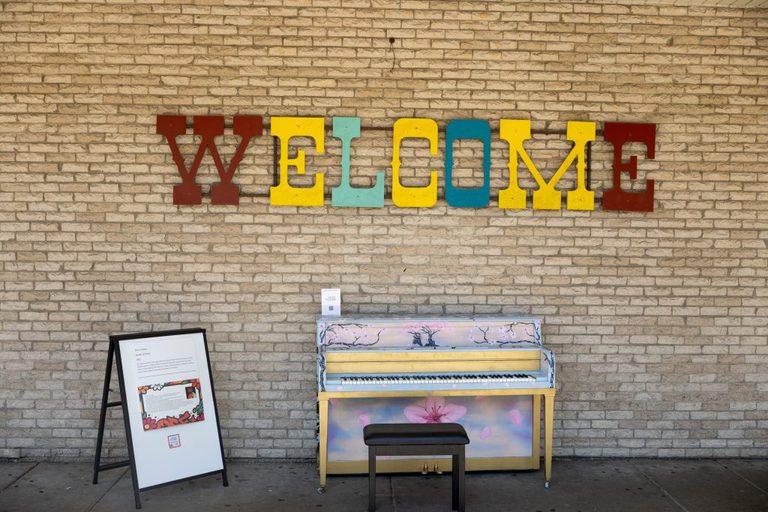 Chicago Plays Brings Public Pianos To City