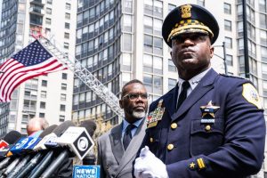 Chicago Police Supt Larry Snelling To Retire