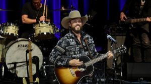 Chris Janson Teaches Kids To Respect The Flag