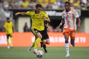 Columbus Crew Edges Fc Cincinnati 2 1