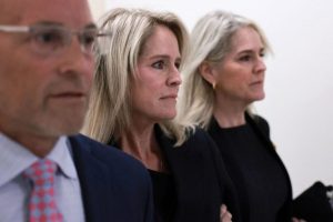 Congress Probes Lesley Groff