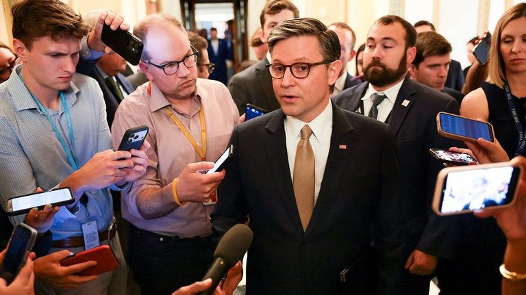 Conservative Revolt Stalls House