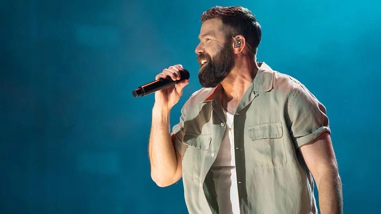 Country Star Faces Backlash
