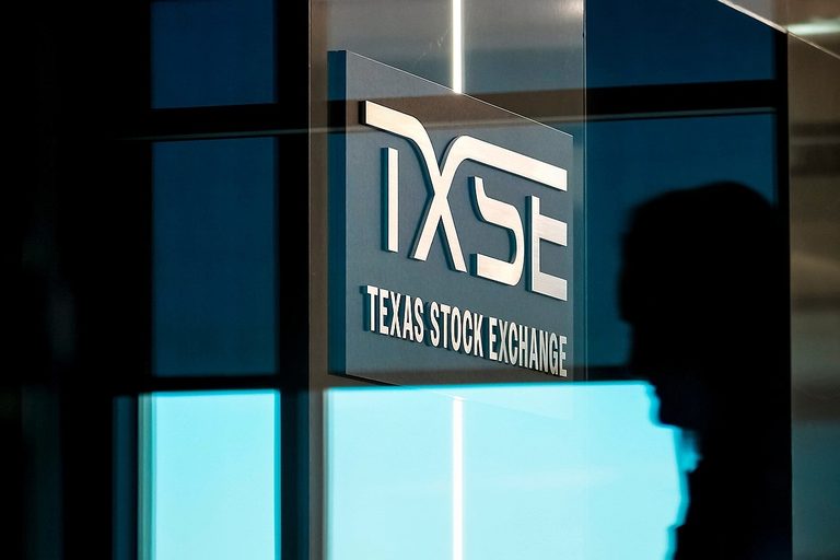 Dallas Aims To Rival Wall Street