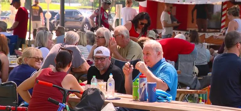 Des Moines Hosts Christmas In July