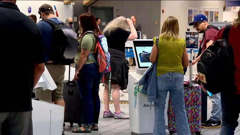Dfw Airport Expects Busy 4Th Of July Travel Period