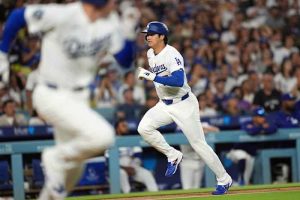 Dodgers Rest Ohtani Due To Knee Soreness