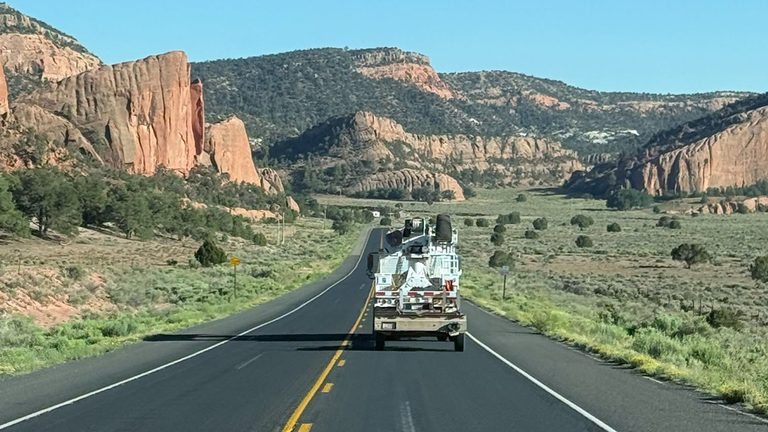 Edmond Electric Crews Help Navajo Nation