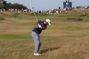 English Golfer Leads Open