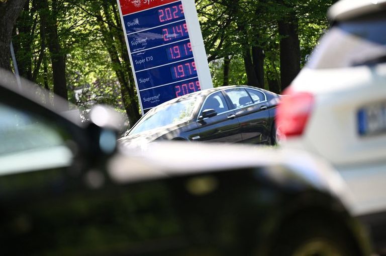 Euro Zone Firms Struggle To Raise Prices