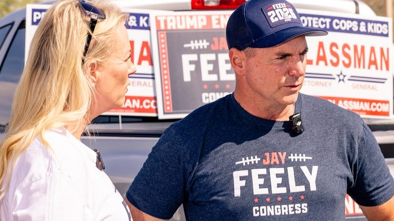 Ex Nfl Player Wins Az Primary