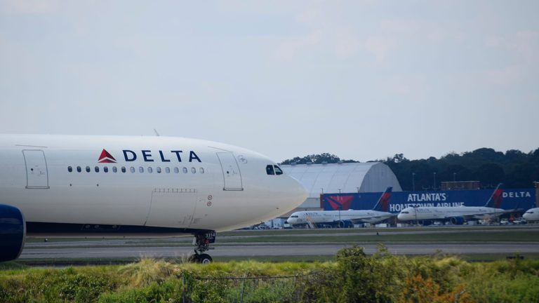 Firework Hits Delta Plane At Chicago Airport