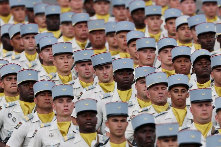 France Showcases Pro Ukraine Troops