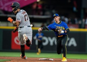 Giants Blank Mariners 7 0