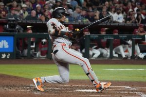 Giants Defeat Diamondbacks 6 4
