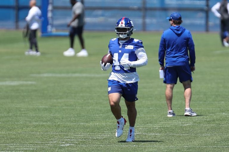 Giants Rb Cam Skattebo Recovers From Injury