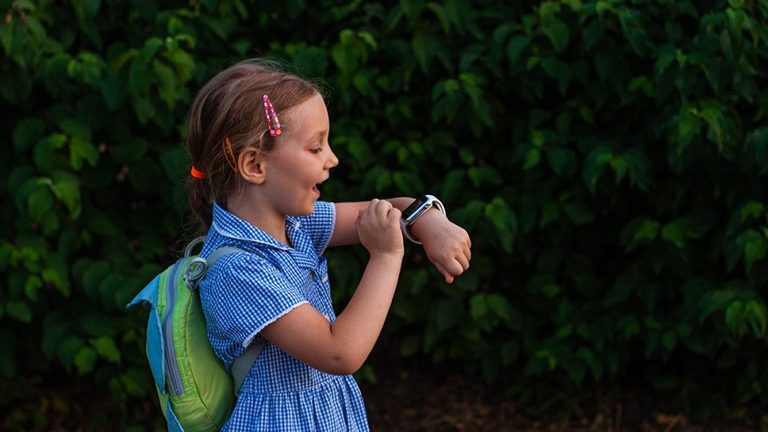 Guiding Kids Smartwatch Use