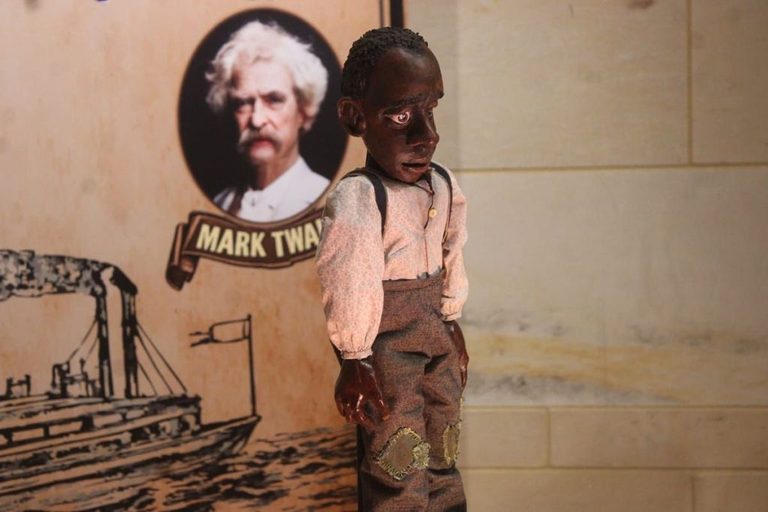 Hartford Hosts Huckleberry Finn Puppet Show