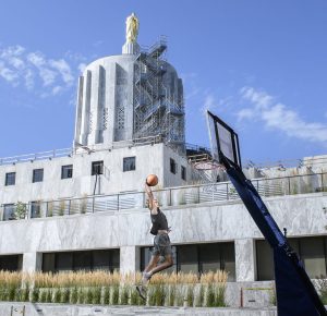 Hoopla Returns To Salem