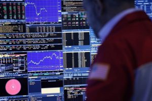House Passes Bill To Restrict Lawmaker Stock Trading