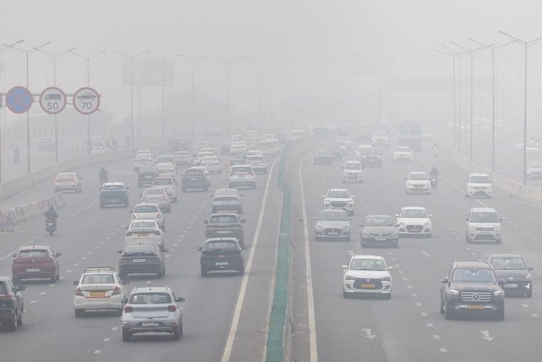 India S Capital Imposes Anti Pollution Curbs
