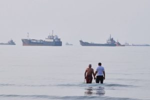 Iran Prepares To Test Us Blockade