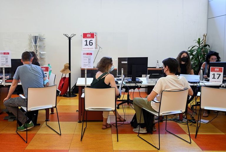 Italy S Jobless Rate Falls To 5