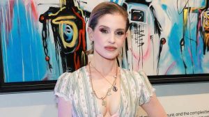Kelly Osbourne Defies Critics