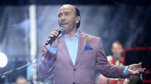 Lee Greenwood Recalls Surviving Enemy Fire