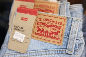 Levi Strauss Raises Annual Outlook