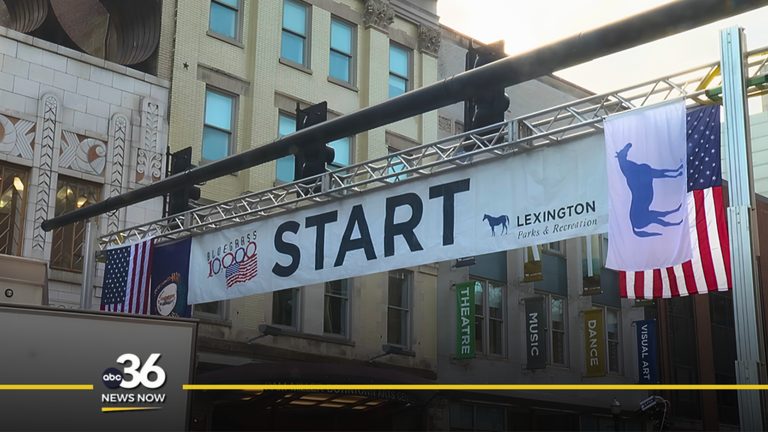 Lexington Celebrates 50Th Bluegrass 10 000