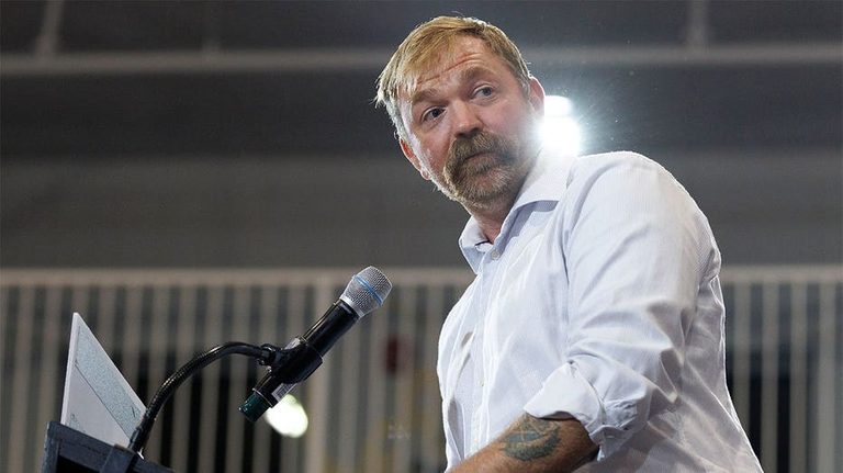 Maine Democrats Call To Abolish Ice