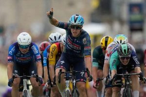 Merlier Wins 12Th Stage Of Tour De France