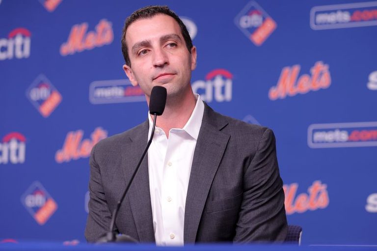 Mets Owner Keeps Team President
