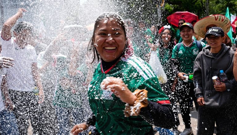 Mexico Fans Hope For World Cup Win