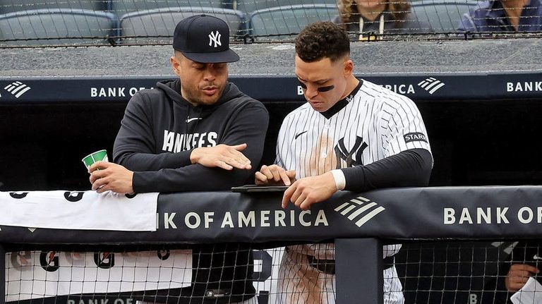 Mlb Bans Ai Use On Dugout Ipads