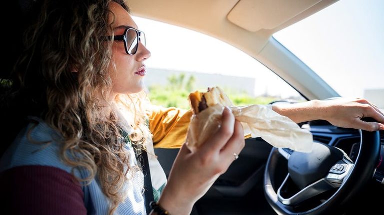 More Americans Eat In Cars Due To Busy Schedules