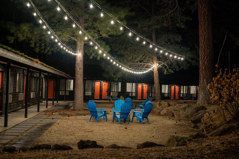 Mt Bachelor S Trailhead Lodge Opens In Bend